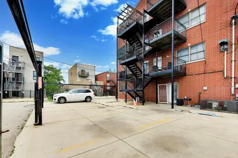 519 South Maplewood Avenue Chicago IL 60612