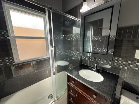5327 West Wolfram Street Chicago IL 60641