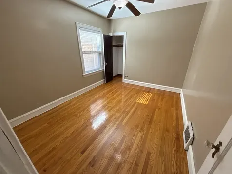 5327 West Wolfram Street Chicago IL 60641