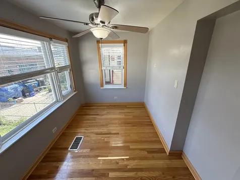 5327 West Wolfram Street Chicago IL 60641