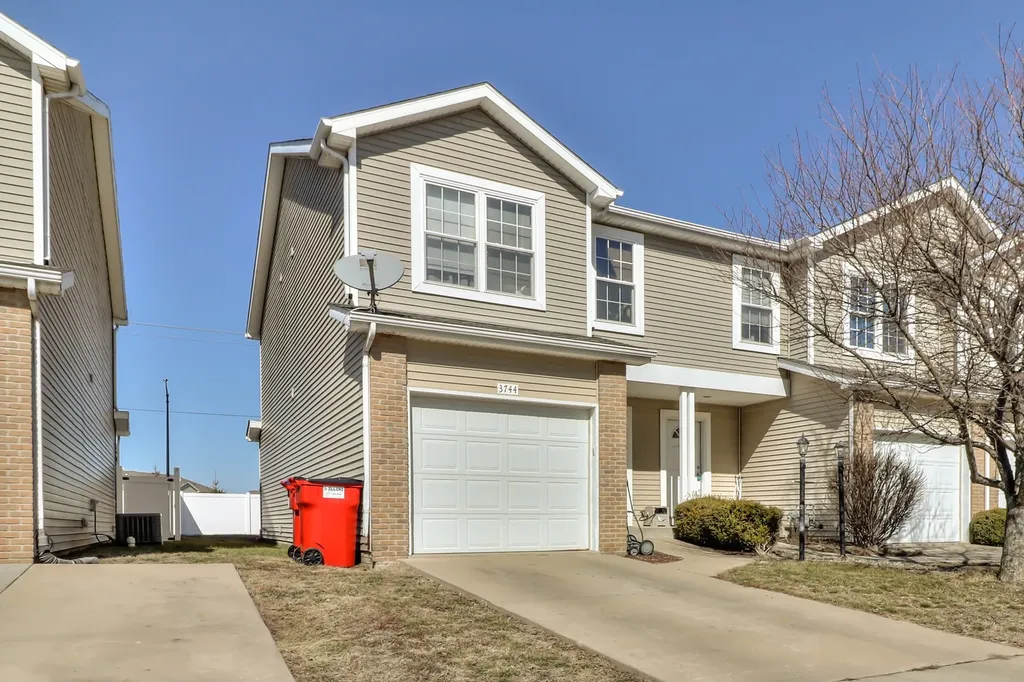3738-3744 Summer Sage Court Champaign IL 61822