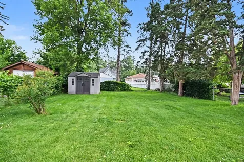 662 Bent Street Elgin IL 60120