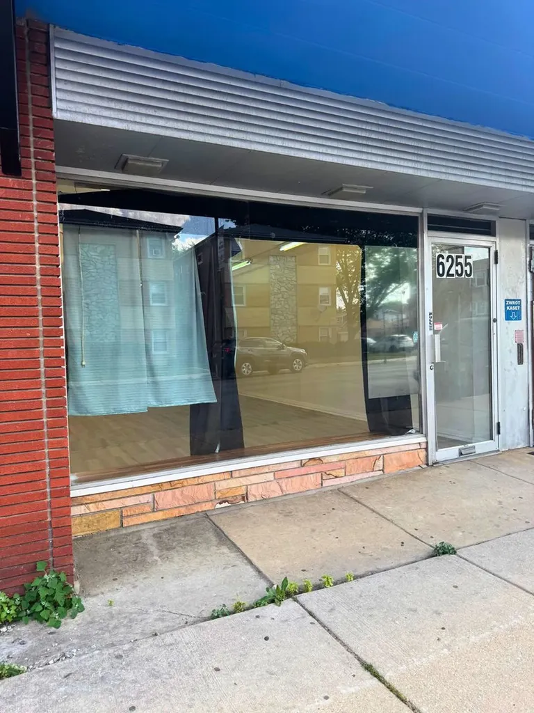 6259 West Belmont Avenue Chicago IL 60634