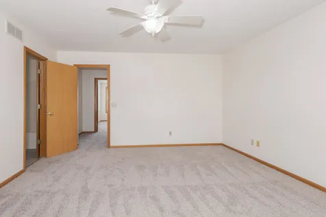 26 Vermont Avenue Bloomington IL 61701