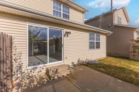 26 Vermont Avenue Bloomington IL 61701