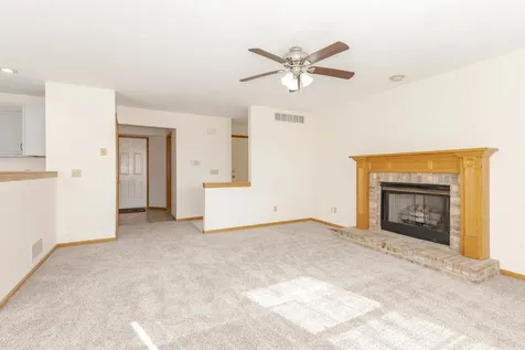 26 Vermont Avenue Bloomington IL 61701