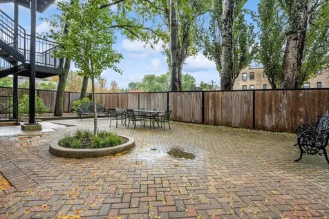 2352 North Cleveland Avenue Chicago IL 60614