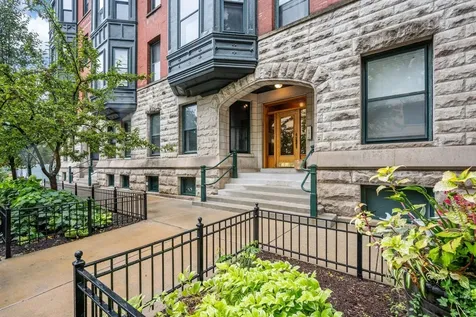 2352 North Cleveland Avenue Chicago IL 60614