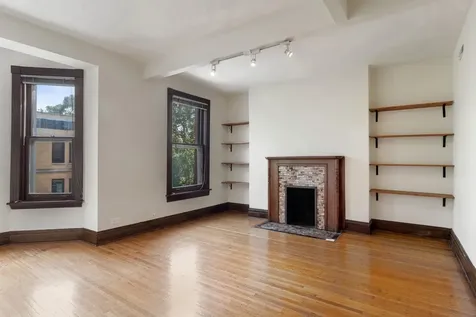 2352 North Cleveland Avenue Chicago IL 60614