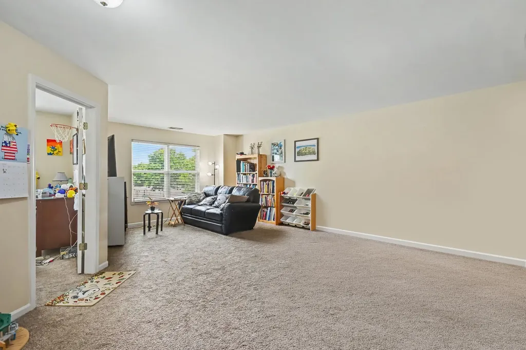 3025 Crystal Rock Road Naperville IL 60564