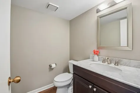 985 Coventry Lane Highland Park IL 60035