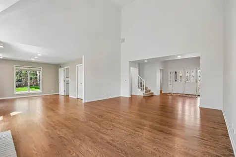 985 Coventry Lane Highland Park IL 60035