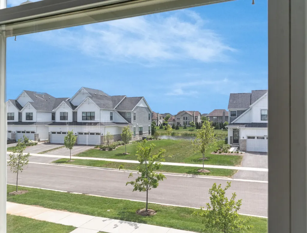 4415 Chelsea Manor Circle Aurora IL 60504