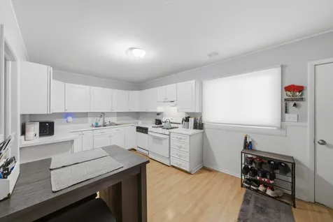 4618 W Lakeshore Drive Mccullom Lake IL 60050
