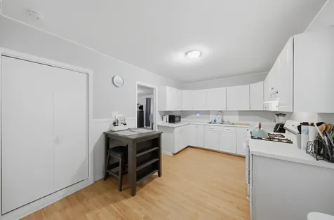 4618 W Lakeshore Drive Mccullom Lake IL 60050