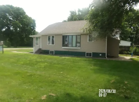 215 1ST Avenue Lyndon IL 61261