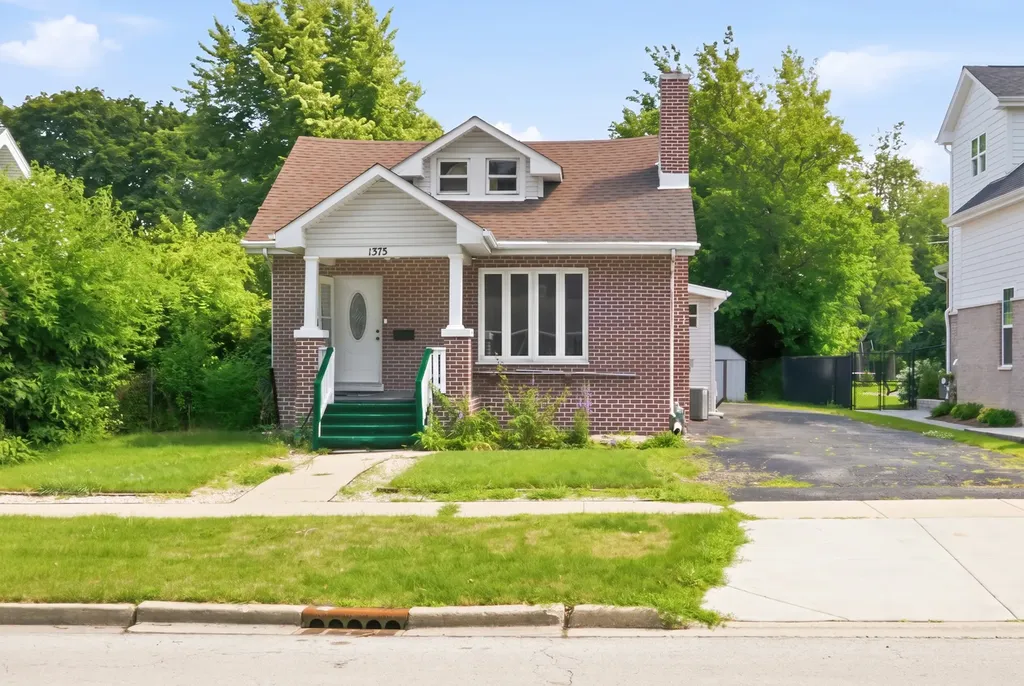 1375 Whitcomb Avenue Des Plaines IL 60018