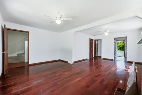 1375 Whitcomb Avenue Des Plaines IL 60018