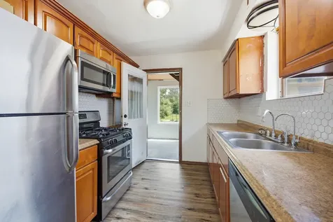 1375 Whitcomb Avenue Des Plaines IL 60018