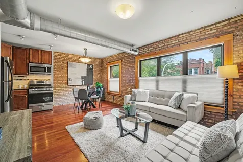 1249 West Roscoe Street Chicago IL 60657