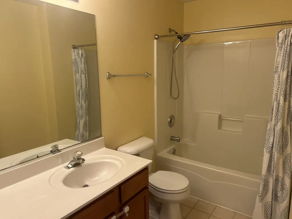 2375 Stoughton Circle Aurora IL 60502
