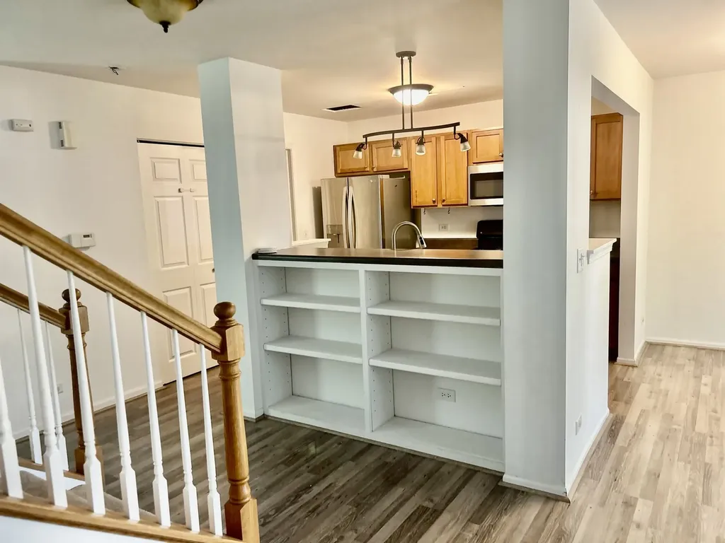 2375 Stoughton Circle Aurora IL 60502