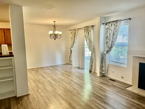 2375 Stoughton Circle Aurora IL 60502