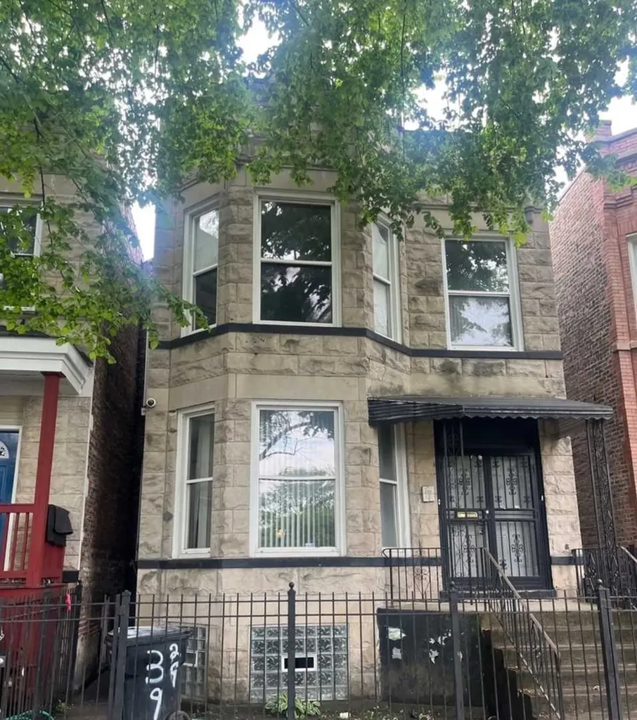 3931 West Grenshaw Street Chicago IL 60624
