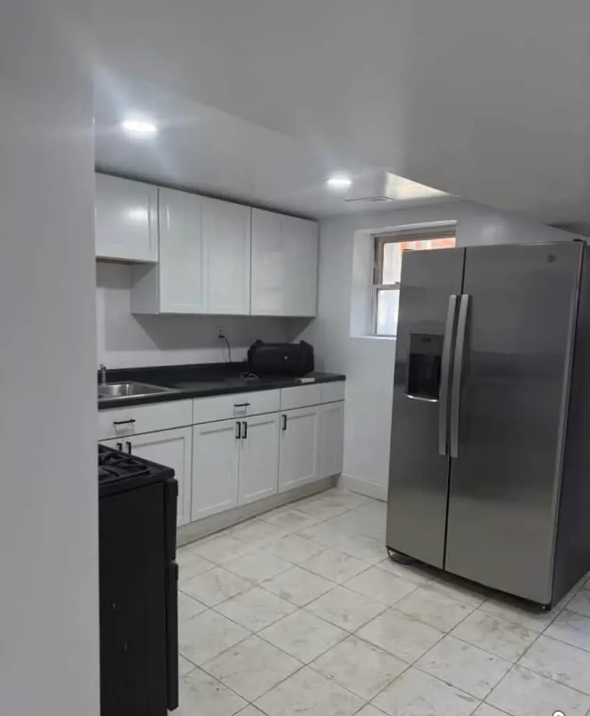 3931 West Grenshaw Street Chicago IL 60624