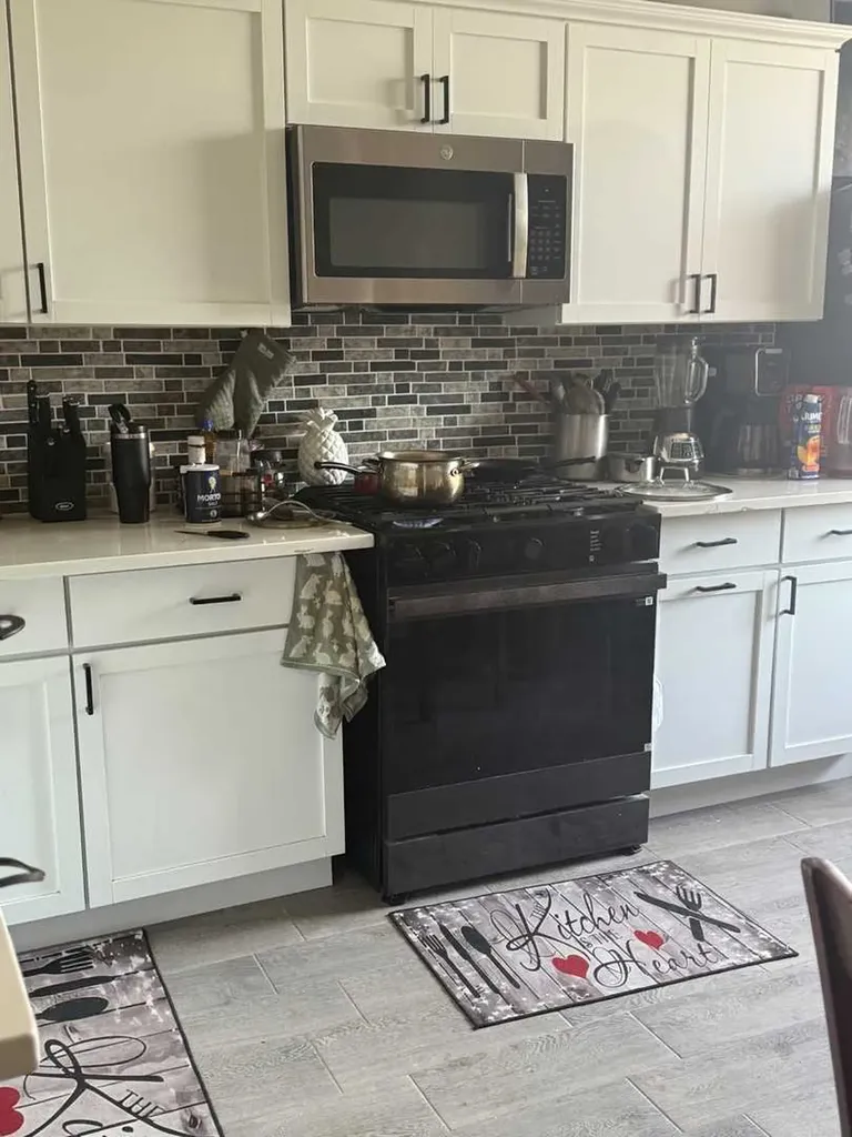 3931 West Grenshaw Street Chicago IL 60624