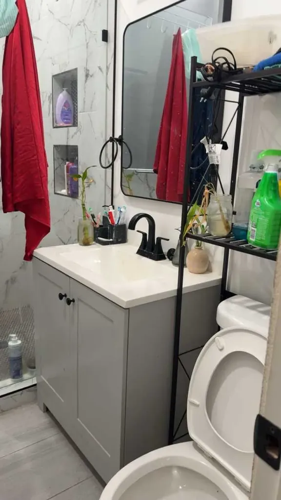3931 West Grenshaw Street Chicago IL 60624