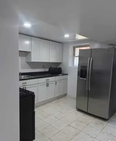 3931 West Grenshaw Street Chicago IL 60624