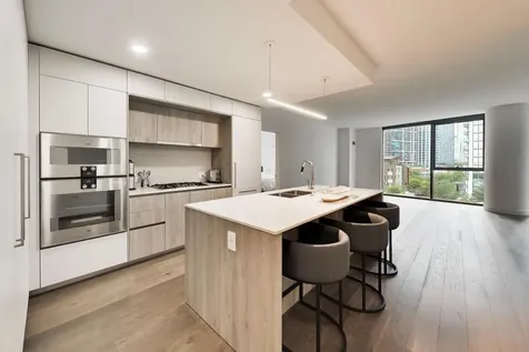 211 North Harbor Drive Chicago IL 60601