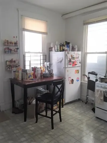 1116 West Wellington Avenue Chicago IL 60657