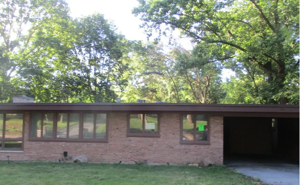 361 Osage Street Park Forest IL 60466