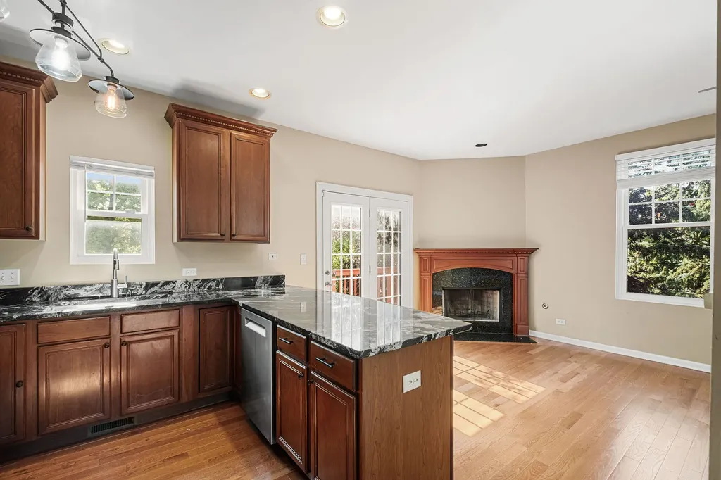 3845 North Milwaukee Avenue Chicago IL 60641
