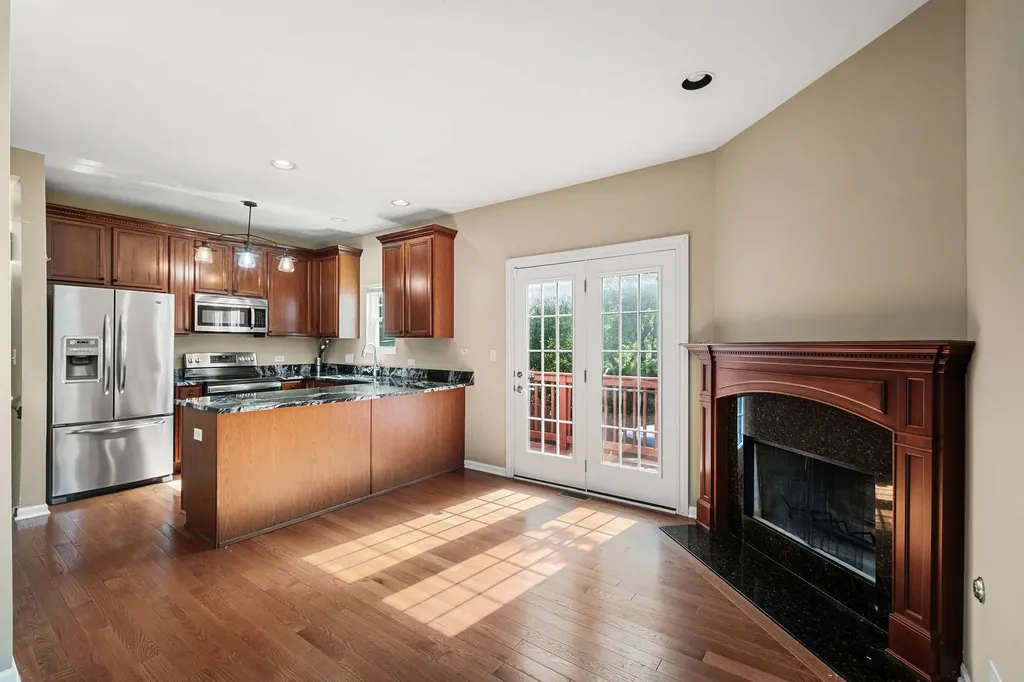 3845 North Milwaukee Avenue Chicago IL 60641