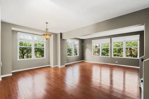 3845 North Milwaukee Avenue Chicago IL 60641