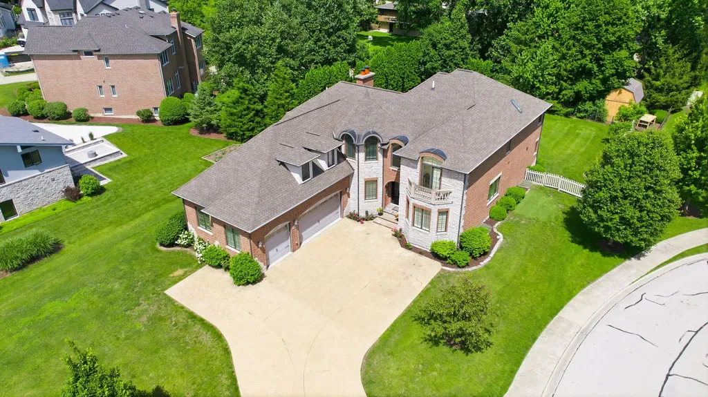 1736 Brian Grant Court Downers Grove IL 60516