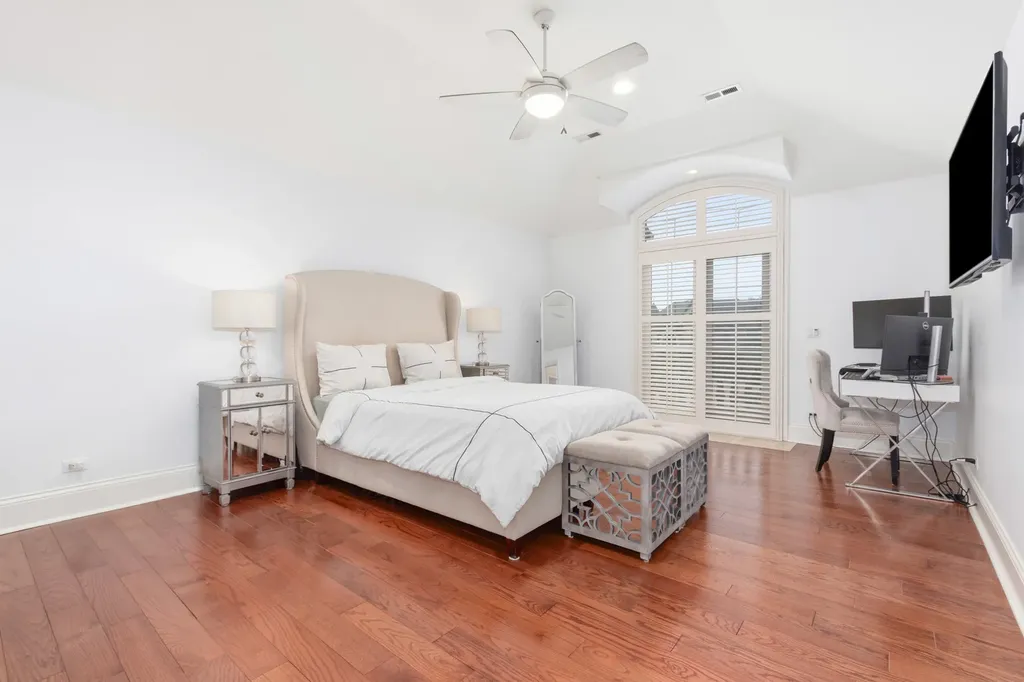 1736 Brian Grant Court Downers Grove IL 60516