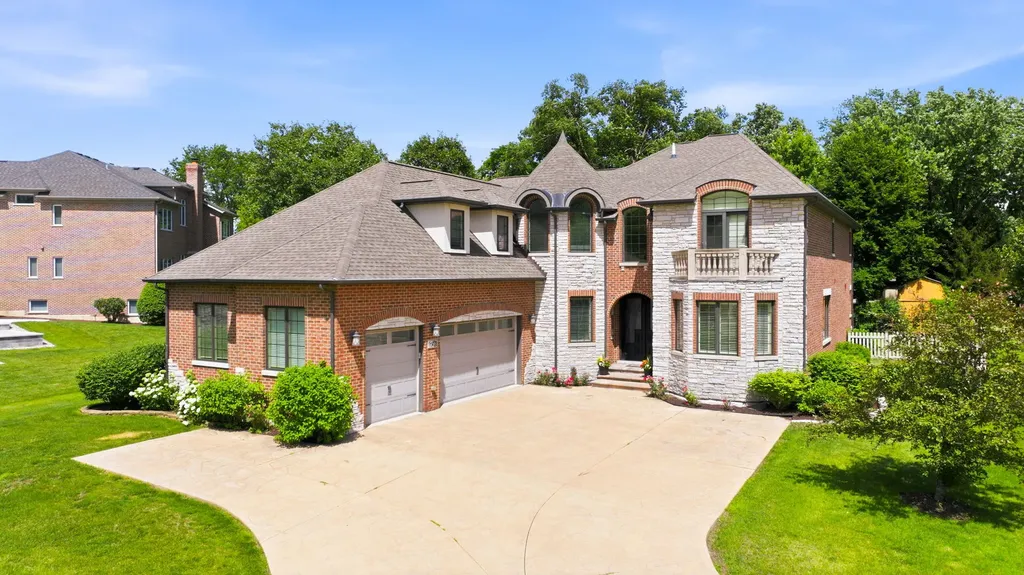 1736 Brian Grant Court Downers Grove IL 60516