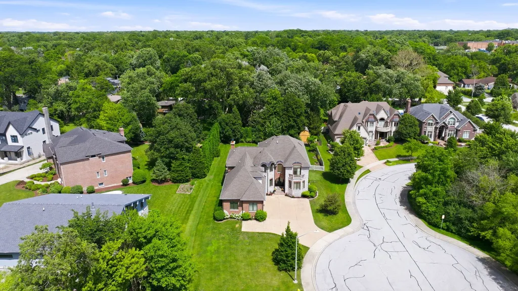 1736 Brian Grant Court Downers Grove IL 60516