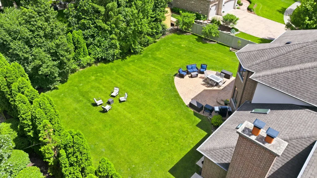 1736 Brian Grant Court Downers Grove IL 60516