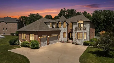 1736 Brian Grant Court Downers Grove IL 60516