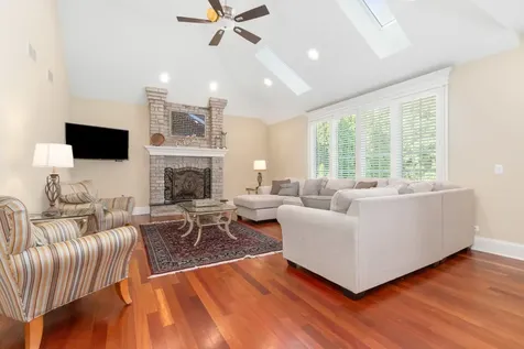 1736 Brian Grant Court Downers Grove IL 60516