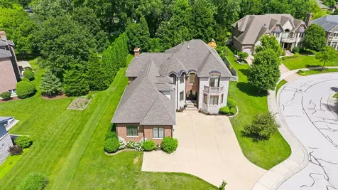 1736 Brian Grant Court Downers Grove IL 60516