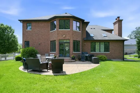 1736 Brian Grant Court Downers Grove IL 60516