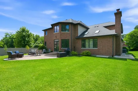 1736 Brian Grant Court Downers Grove IL 60516