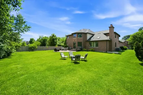 1736 Brian Grant Court Downers Grove IL 60516