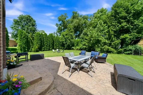 1736 Brian Grant Court Downers Grove IL 60516